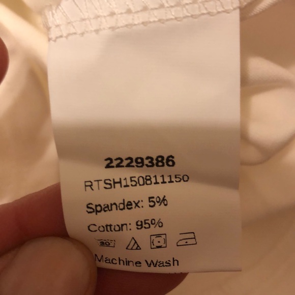 🔥LAST BLAST🔥 Super Cute‼️💋 Bling lip tee 💋 - Picture 8 of 8